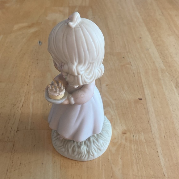 Vintage Precious Moments May Your Birthday Be A Blessing about 5.5 in tall 1990 - Picture 2 of 6